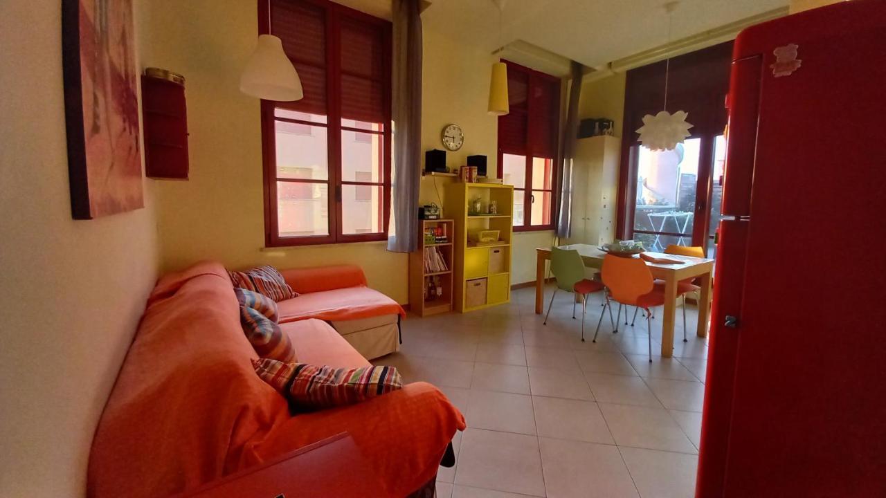 Accesso Diretto Sul Mare Maredilucecala Apartamento Calambrone Exterior foto
