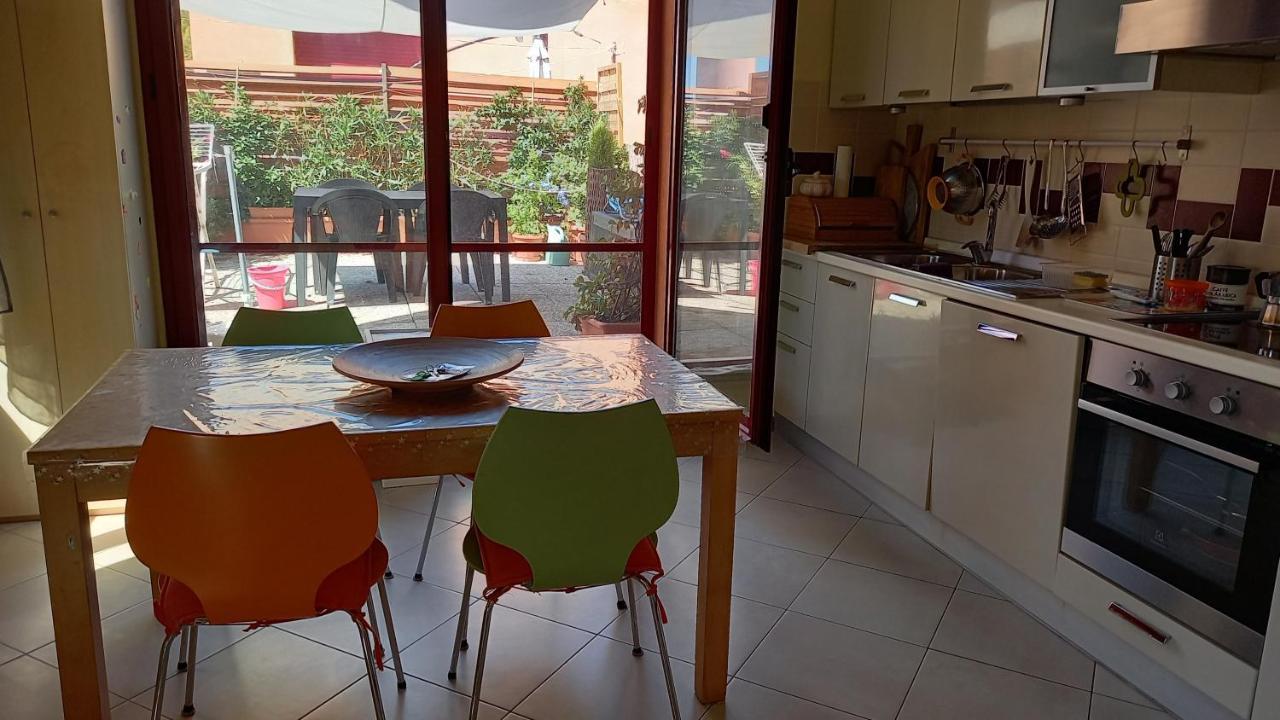 Accesso Diretto Sul Mare Maredilucecala Apartamento Calambrone Exterior foto