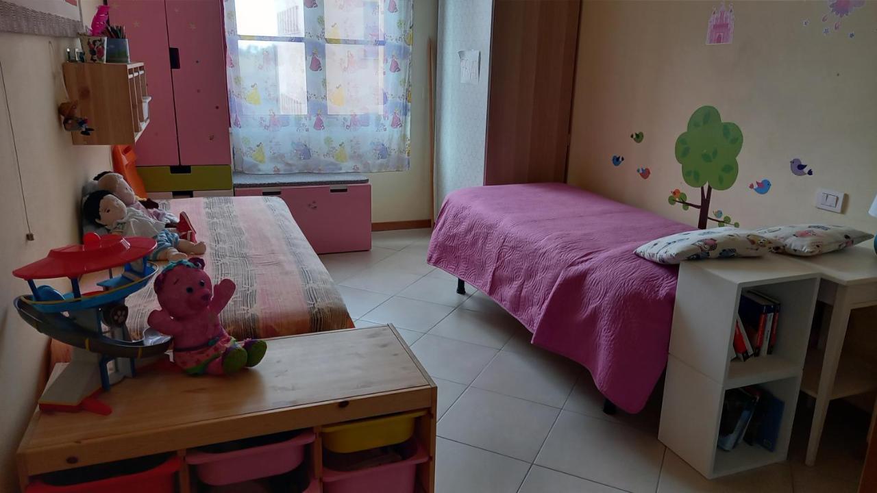 Accesso Diretto Sul Mare Maredilucecala Apartamento Calambrone Exterior foto